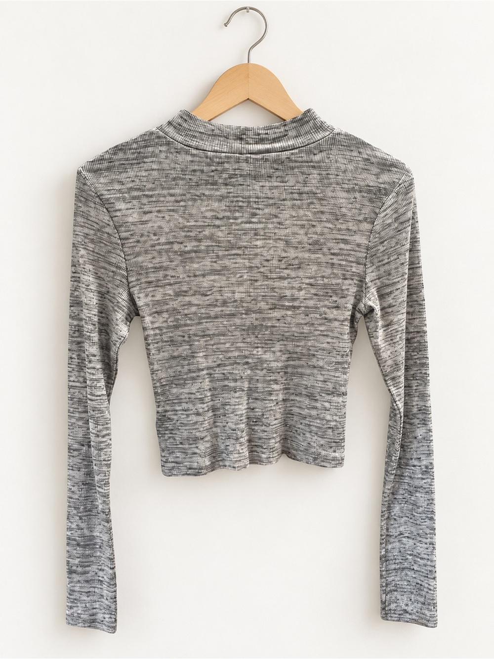 H&M Gray Marled Long Sleeve Mock Neck Crop Tee